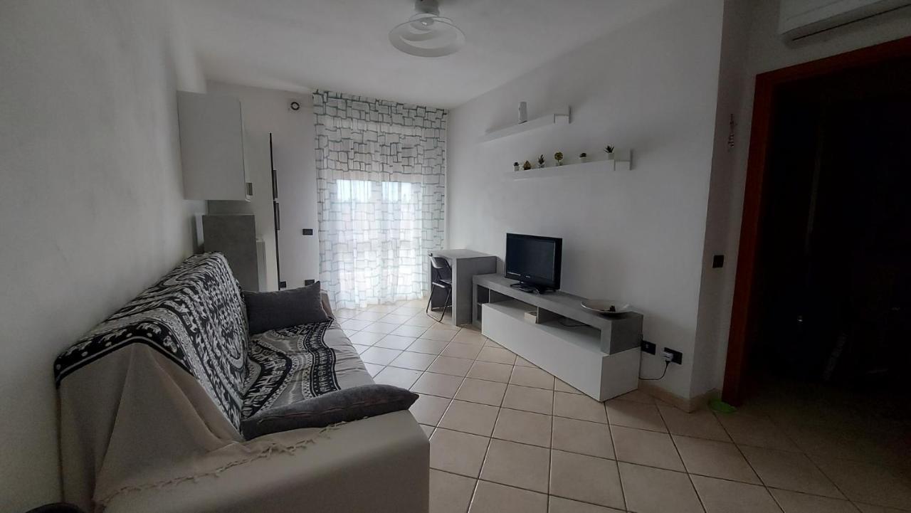 Appartamento Santa Costanza Con Piscina San Vincenzo Bagian luar foto