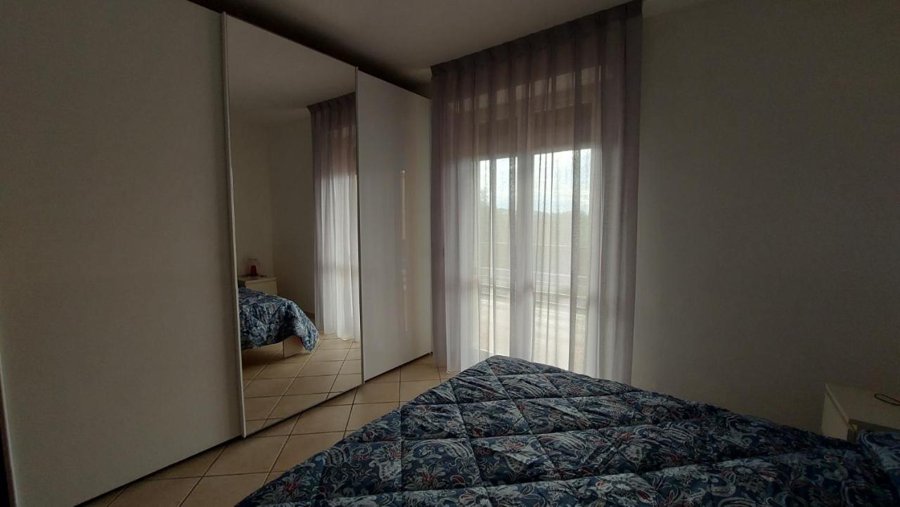 Appartamento Santa Costanza Con Piscina San Vincenzo Bagian luar foto