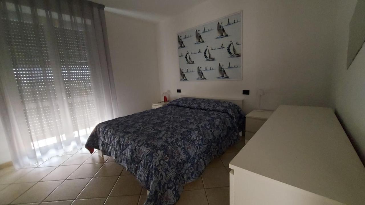 Appartamento Santa Costanza Con Piscina San Vincenzo Bagian luar foto